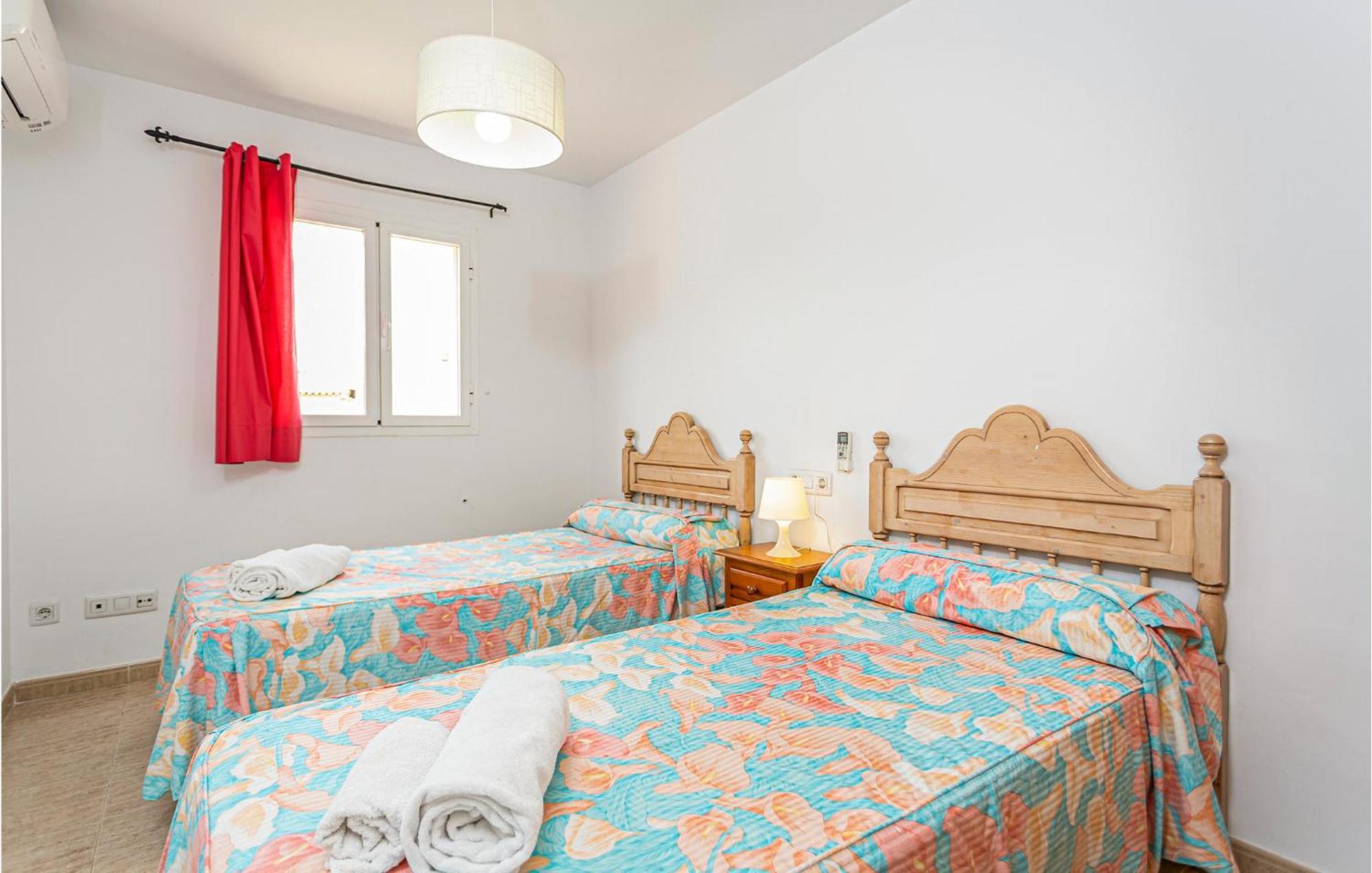 4 Bedroom Beautiful Home In Alcudia Port de Alcudia  Zewnętrze zdjęcie