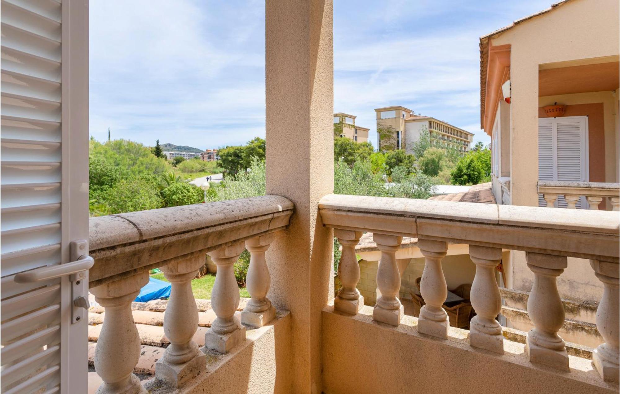 4 Bedroom Beautiful Home In Alcudia Port de Alcudia  Zewnętrze zdjęcie