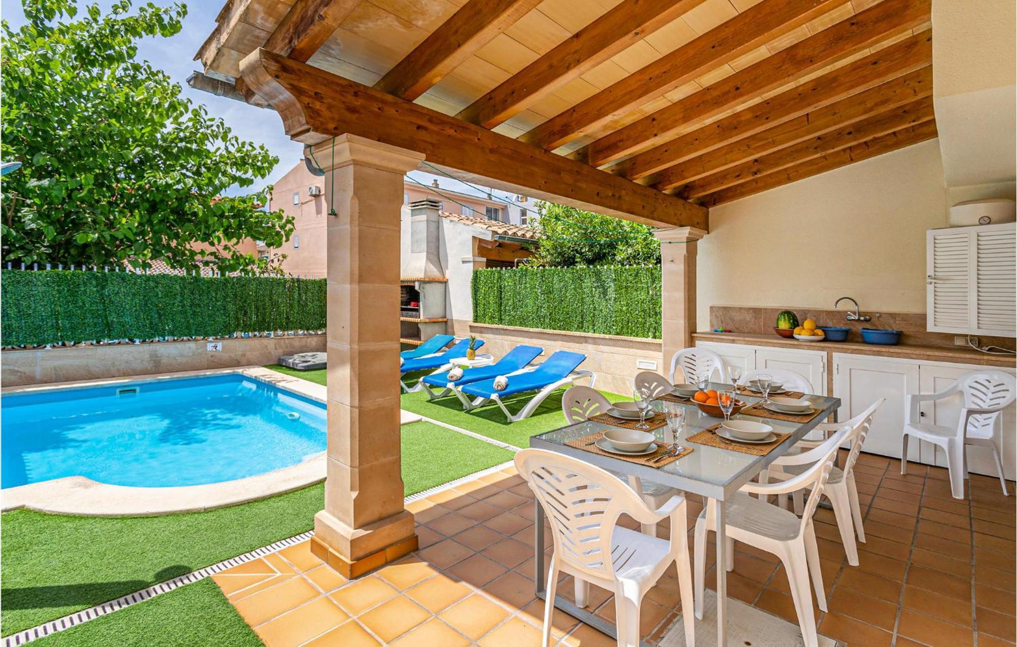 4 Bedroom Beautiful Home In Alcudia Port de Alcudia  Zewnętrze zdjęcie