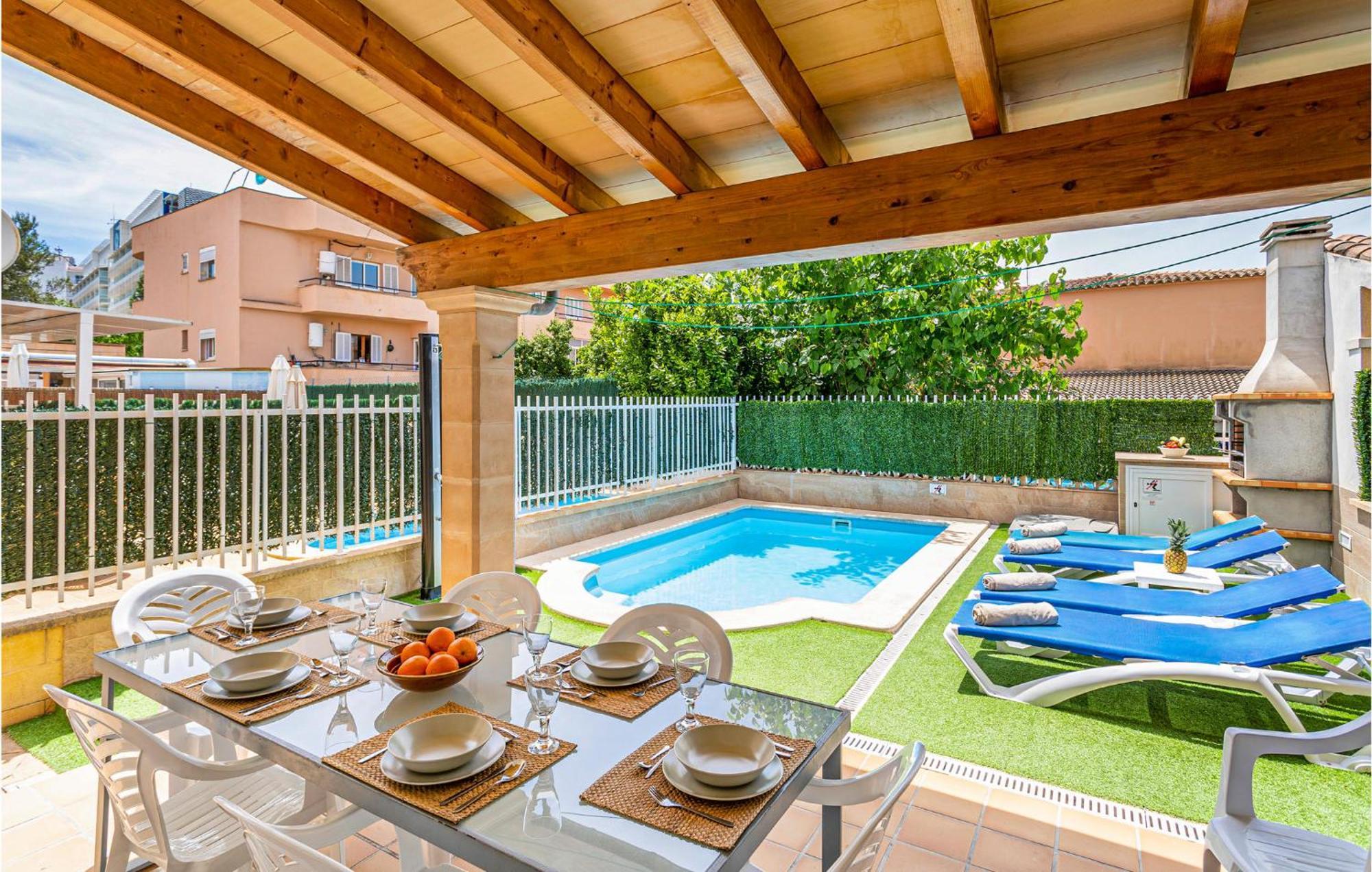4 Bedroom Beautiful Home In Alcudia Port de Alcudia  Zewnętrze zdjęcie