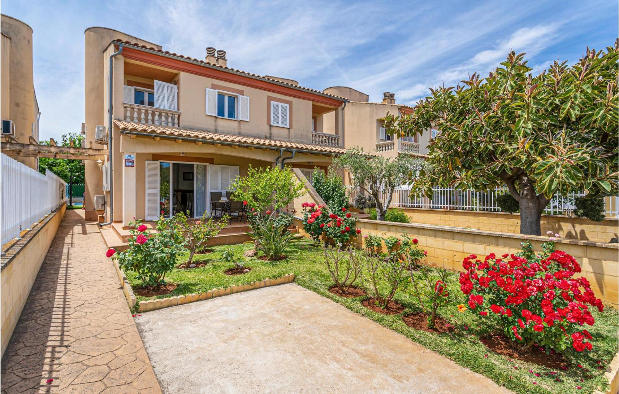 4 Bedroom Beautiful Home In Alcudia Port de Alcudia  Zewnętrze zdjęcie